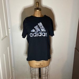 Adidas t-shirt